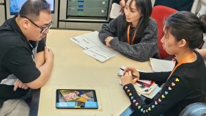 Жителите на Хонконг сложиха шапка на следовател в новата антикорупционна симулация на ICAC