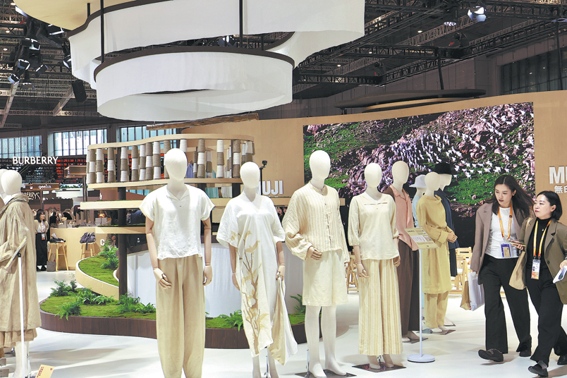 Първият 180 000-кубичен превозвач на LNG в Китай беше завършен в Дзянсу