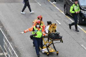 Жертвите при пожара в Хонконг достигнаха 65 души