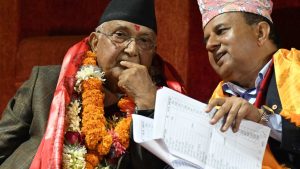 Бившият премиер на Непал е разпитан за потушаването на протеста, довело до сваляне от власт