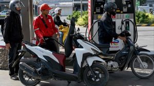 Камбоджа увеличава вноса на гориво от Сингапур и Малайзия на фона на затварянето на бензиностанции