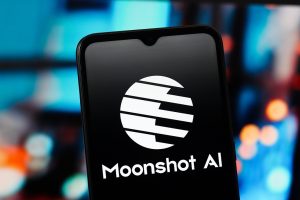 Основателят на Moonshot AI говори за бъдещи планове, докато Мъск хвали работата